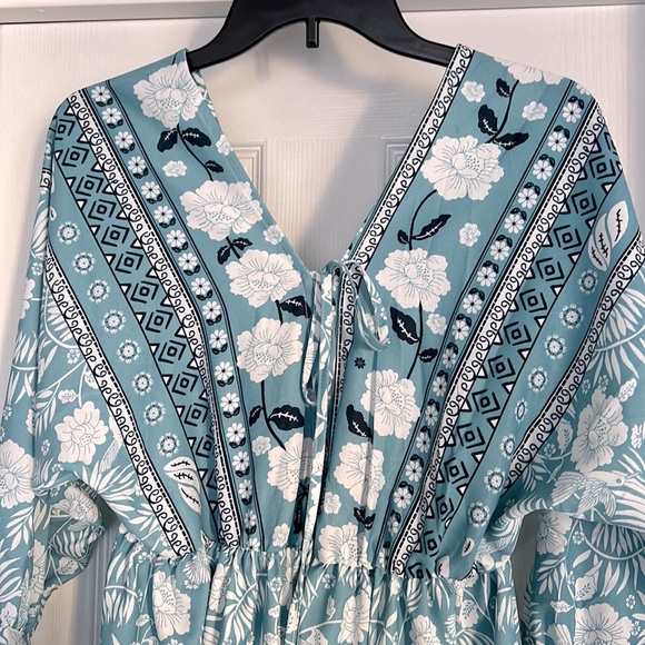 *SOLD* Boho Floral V Neck Dress - Picture 6 of 7